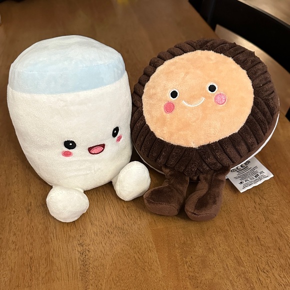 MIMI & COCO Other - Mimi + Coco Milk & Cookie Weighted Plushies